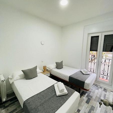 Hostal Noche Y Dia Madrid Dış mekan fotoğraf