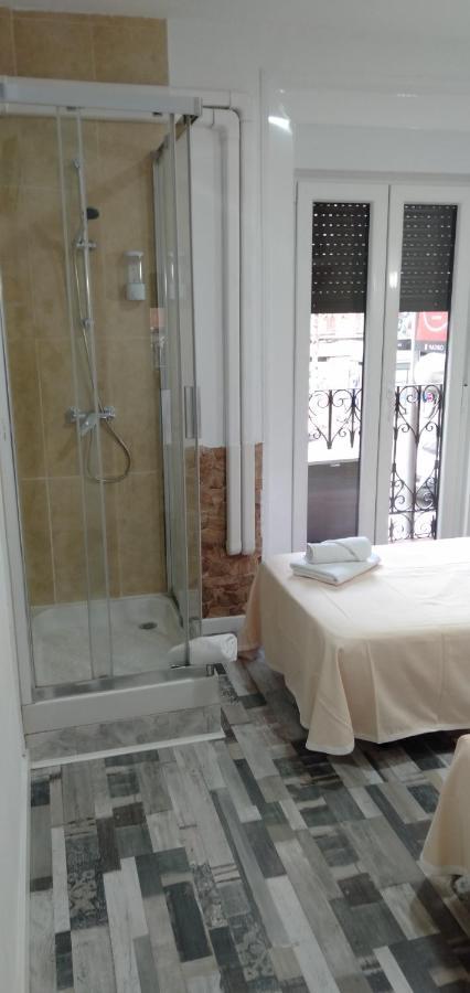Hostal Noche Y Dia Madrid Dış mekan fotoğraf