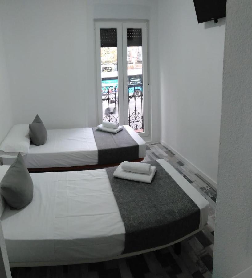 Hostal Noche Y Dia Madrid Dış mekan fotoğraf