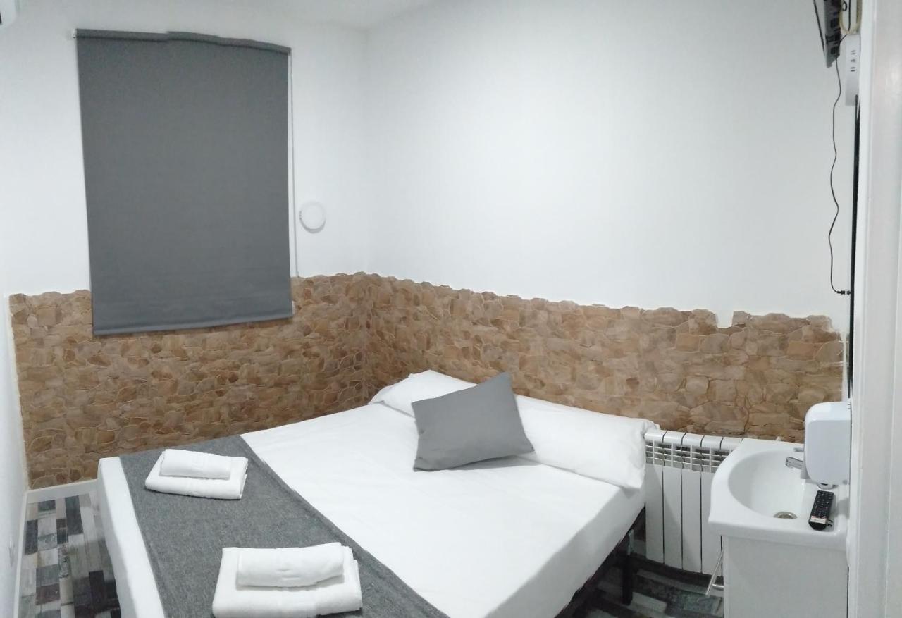 Hostal Noche Y Dia Madrid Dış mekan fotoğraf