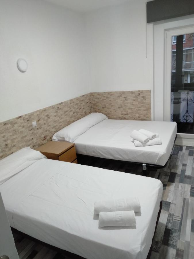 Hostal Noche Y Dia Madrid Dış mekan fotoğraf