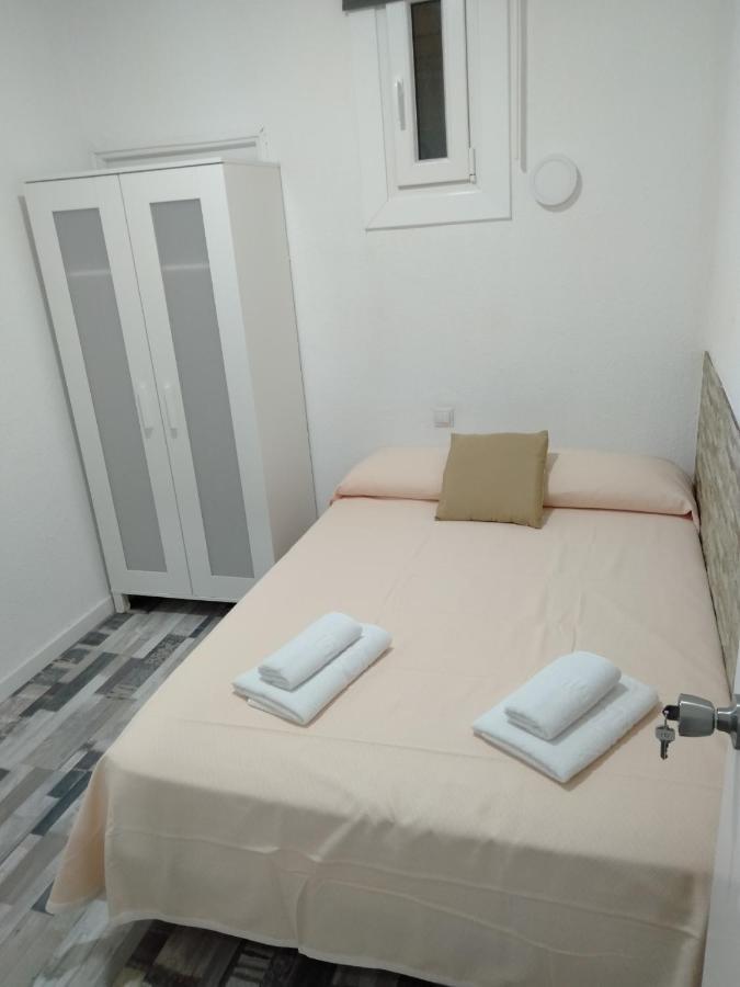 Hostal Noche Y Dia Madrid Dış mekan fotoğraf