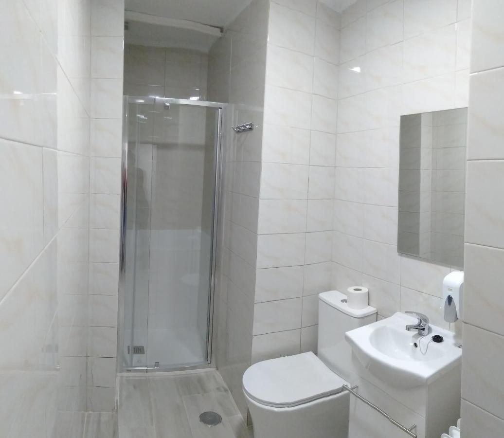 Hostal Noche Y Dia Madrid Dış mekan fotoğraf